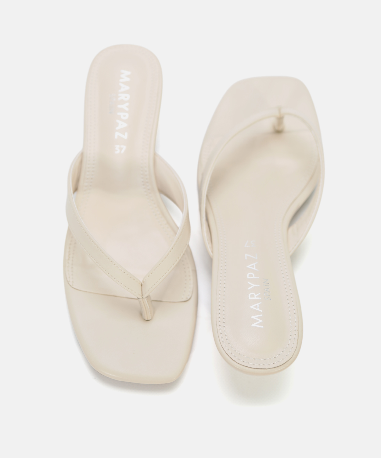 Sand&aacute;lia com salto efeito napa image number null